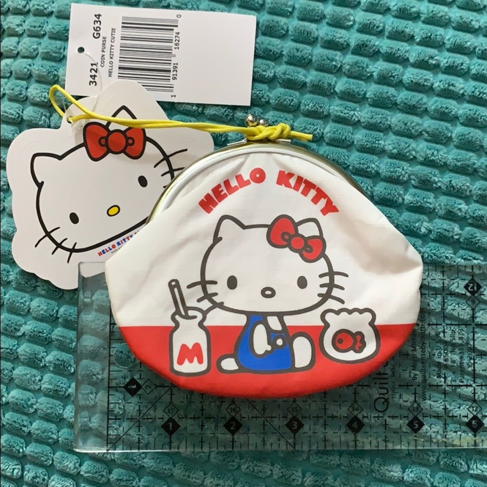 Hello Kitty - Lesportsac coin purse